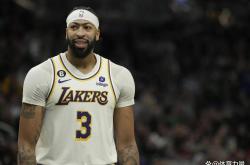 mk官方网站 -窗口期国王杯焦点战，密尔沃基雄鹿刷新队史纪录，悬念犹存，临场指挥获称赞的简单介绍