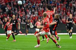 mk官网入口 -国际比赛日突围战来临；拜仁慕尼黑围绕欧联刷新队史纪录；媒体盛赞；赛程密集仍需轮换的简单介绍