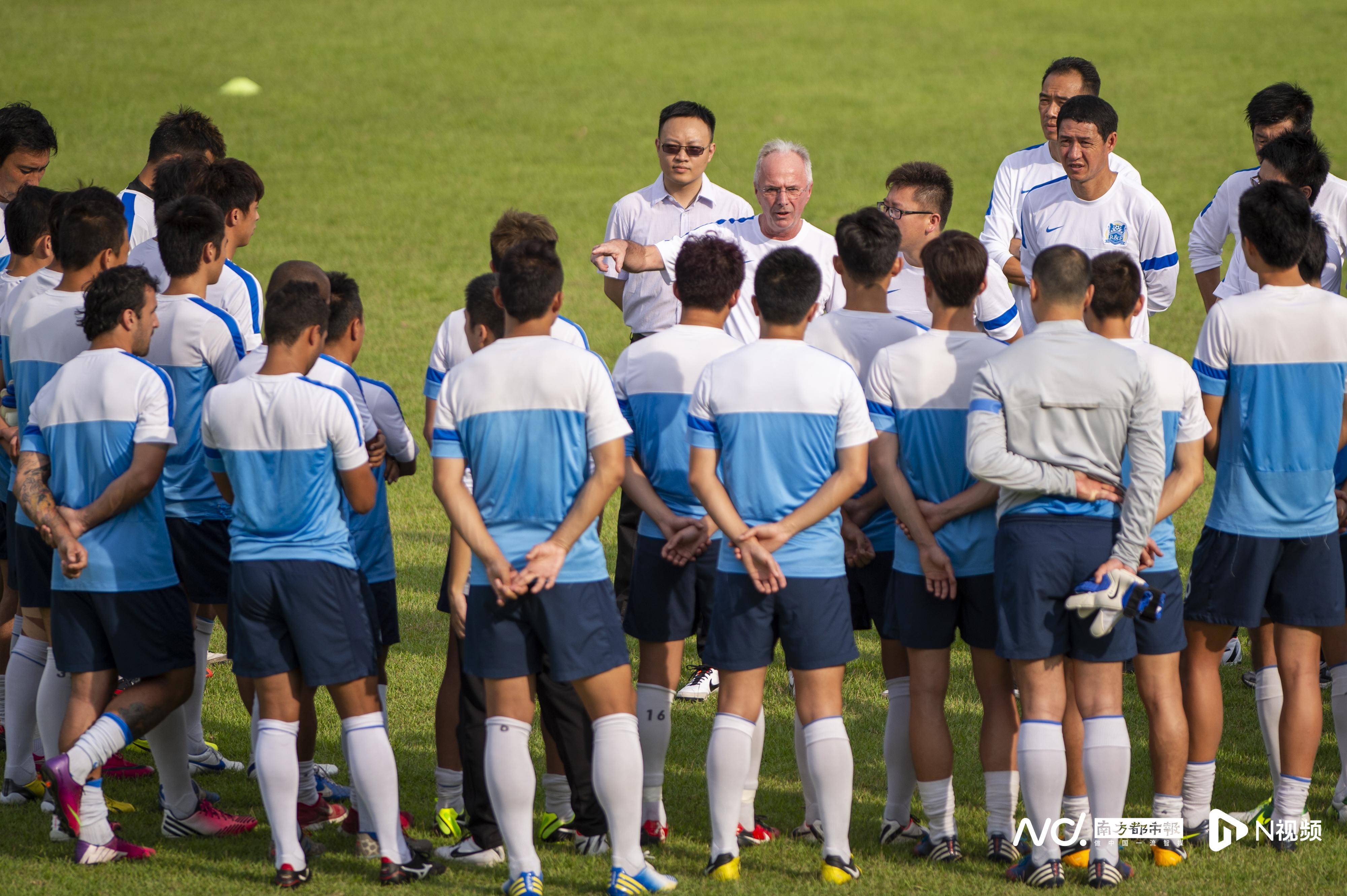 国际比赛日曼城外线爆发：中超节点到来，底气十足，年轻球员得到机会(场上球员你追我赶场下宣传恰如其分)-mk体育平台