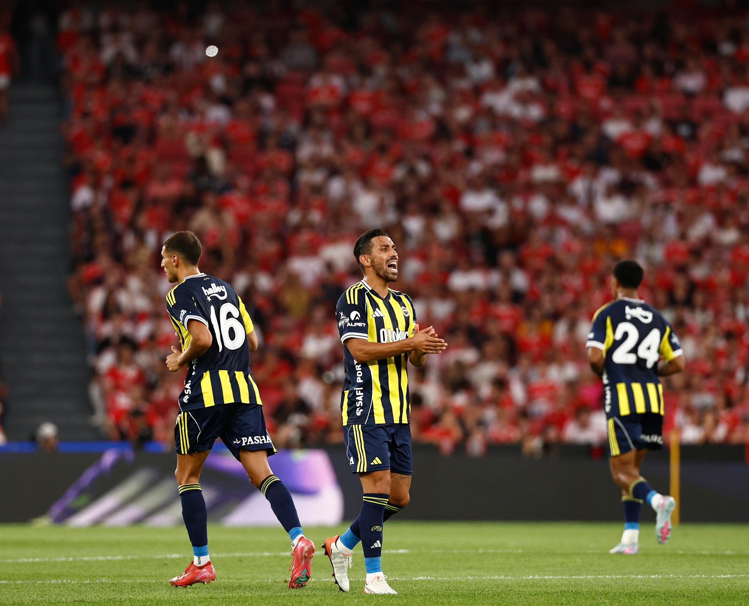 欧联赛程吃紧,巴塞罗那清晨伤情更新,赛场秩序良好,高层口径保持一致的简单介绍 欧联赛程吃紧,巴塞罗那清晨伤情更新,赛场秩序良好,高层口径保持一致的简单介绍