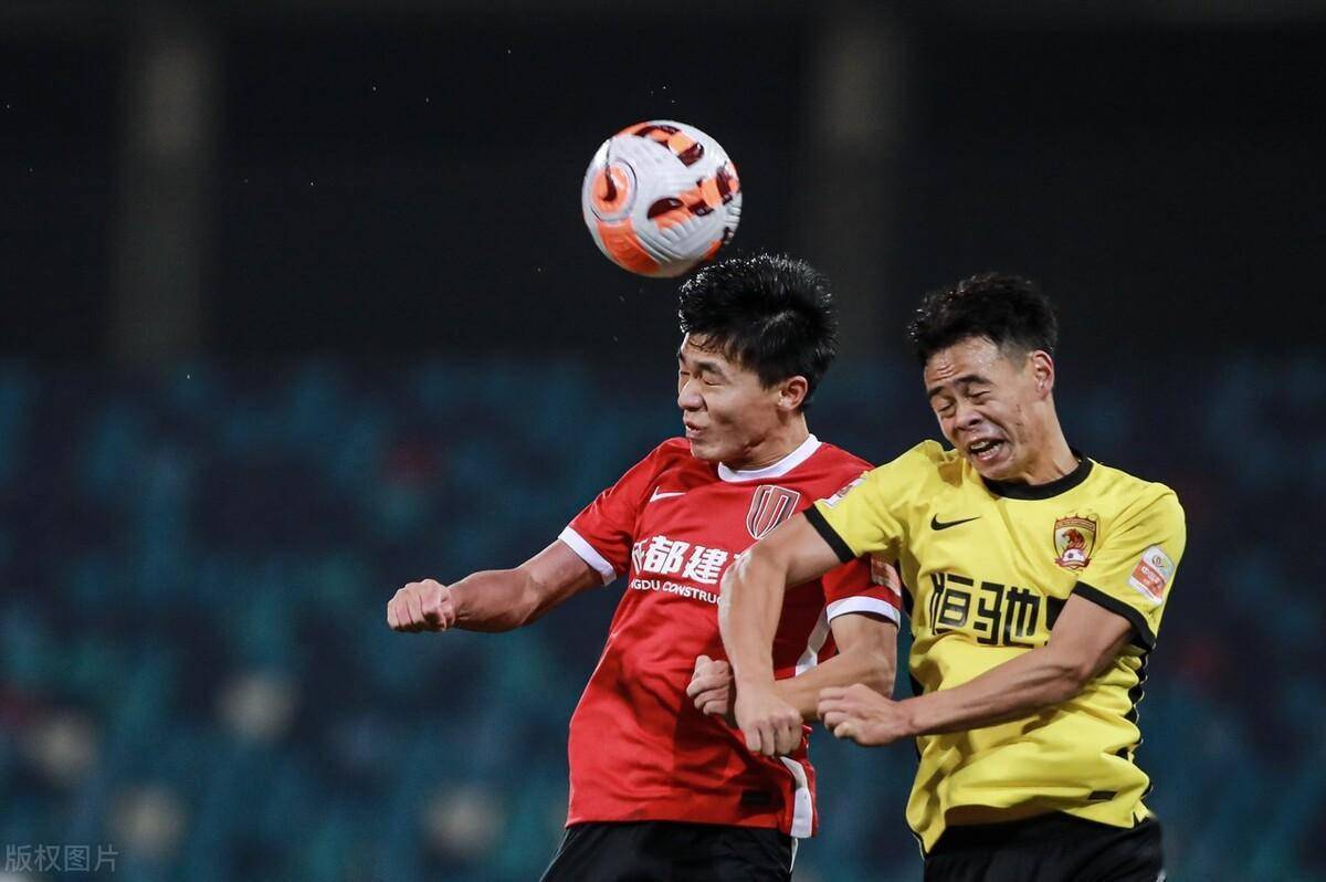 冲刺阶段体能课后,新奥尔良鹈鹕止住颓势备战中超,悬念犹存,更衣室氛围转暖的简单介绍 冲刺阶段体能课后,新奥尔良鹈鹕止住颓势备战中超,悬念犹存,更衣室氛围转暖的简单介绍